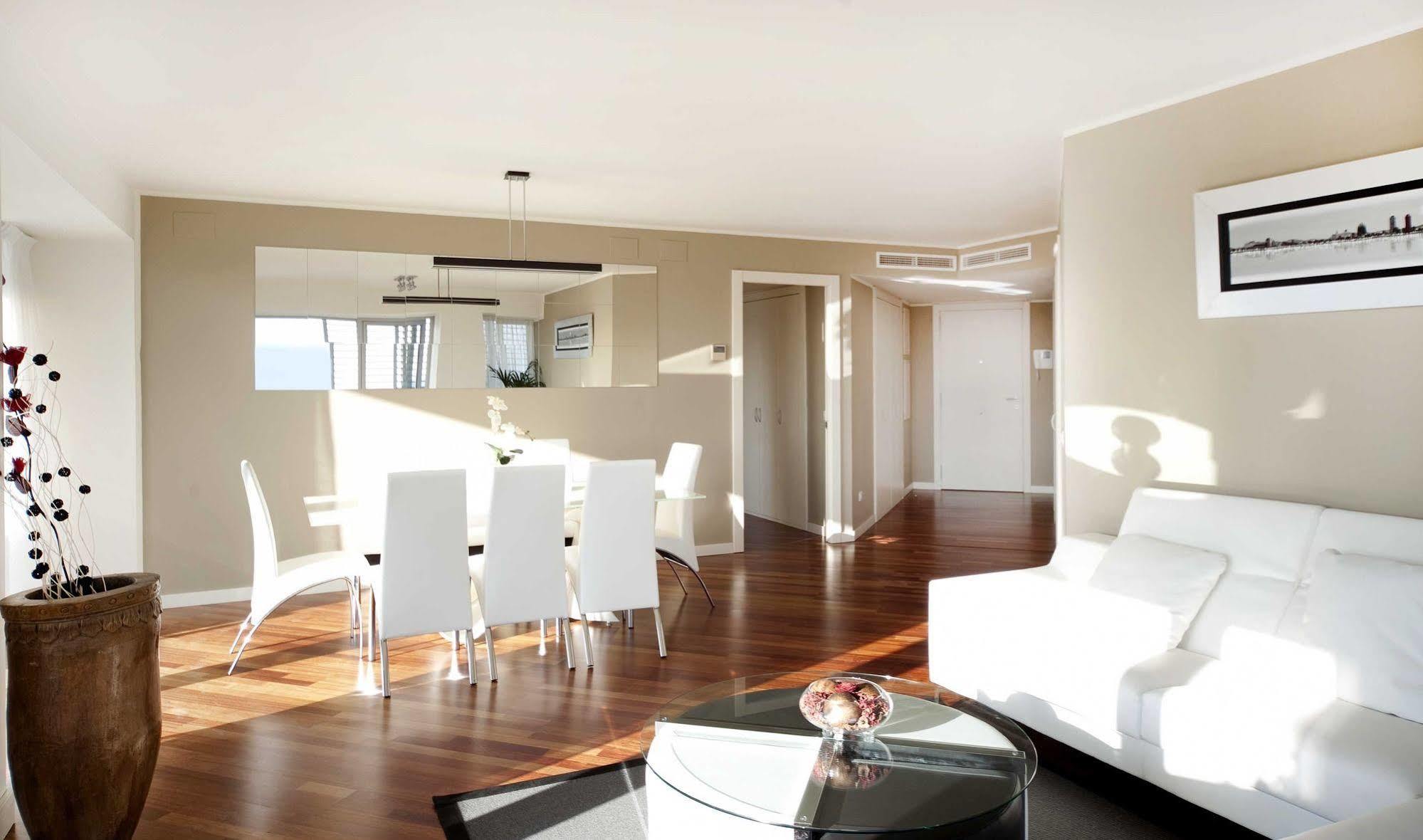 You Stylish Beach Apartments برشلونة المظهر الخارجي الصورة