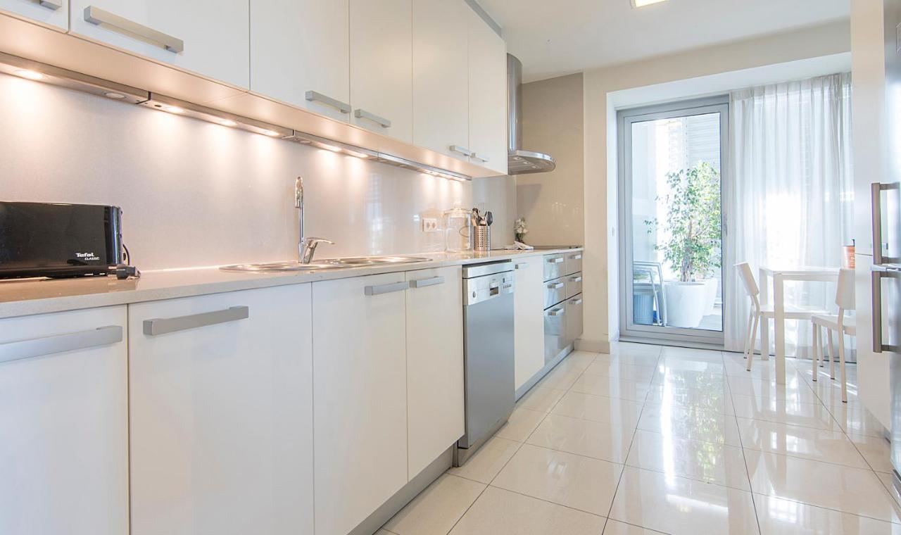 You Stylish Beach Apartments برشلونة المظهر الخارجي الصورة